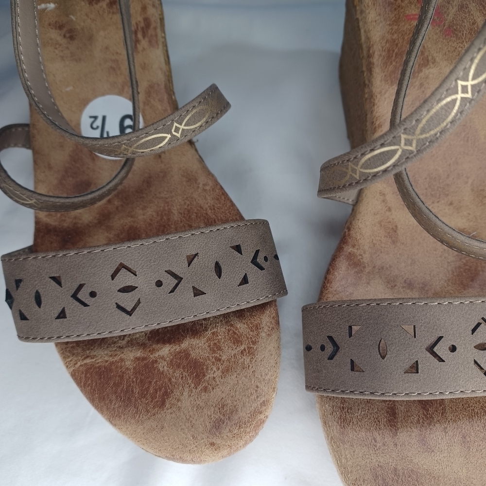 Jellypop Elegant Brown Strappy Boho Cottagecore Summer Sandals - Picture 4 of 14
